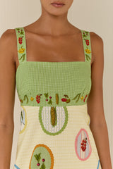 Belle Dress Garden Frames